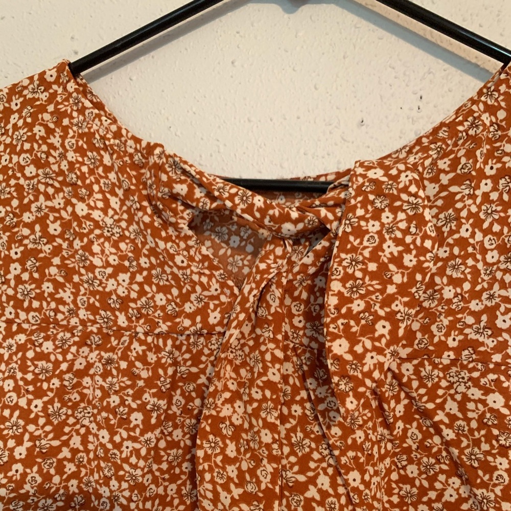 Cute top with tags